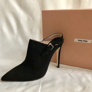 Authentic killer Miu Miu Slingback bootie